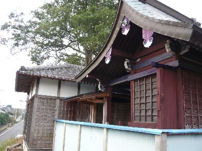 神社の背後から