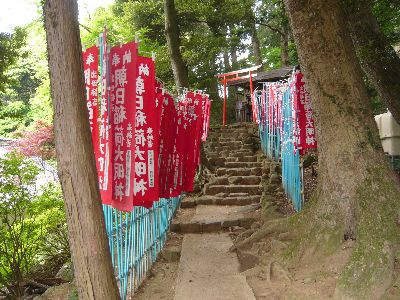 稲荷神社の参道