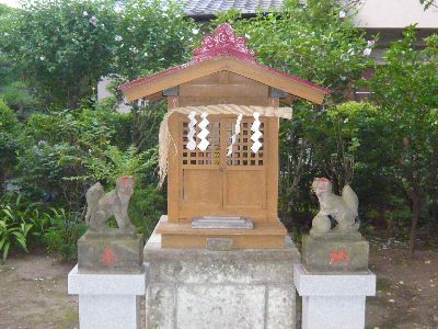 摂社瑞穂稲荷神社