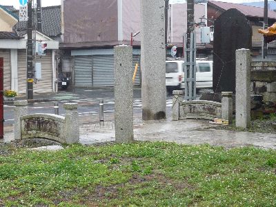 大鳥居下の太鼓橋