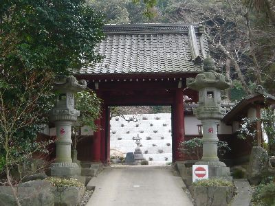 山門（赤門）