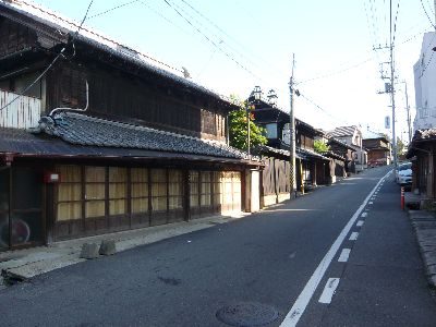 真鍋宿通りの様子