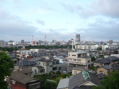 休憩場所から土浦市内を望む