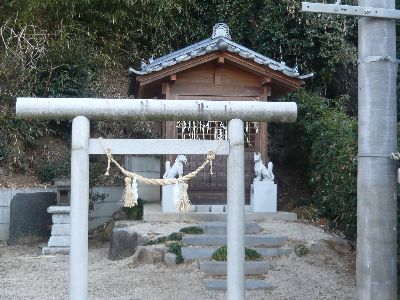 境内の稲荷神社