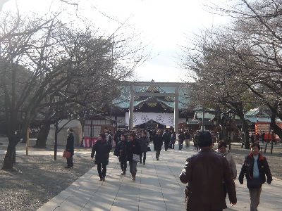 神門から中門鳥居