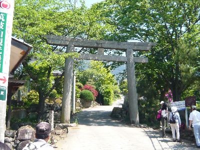 石鳥居・黒門跡